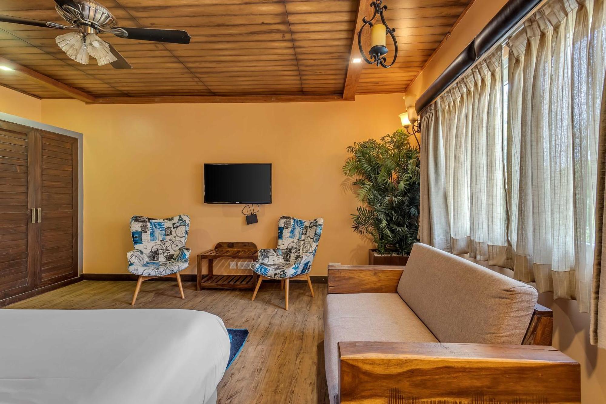 The Baga Beach Resort Екстериор снимка